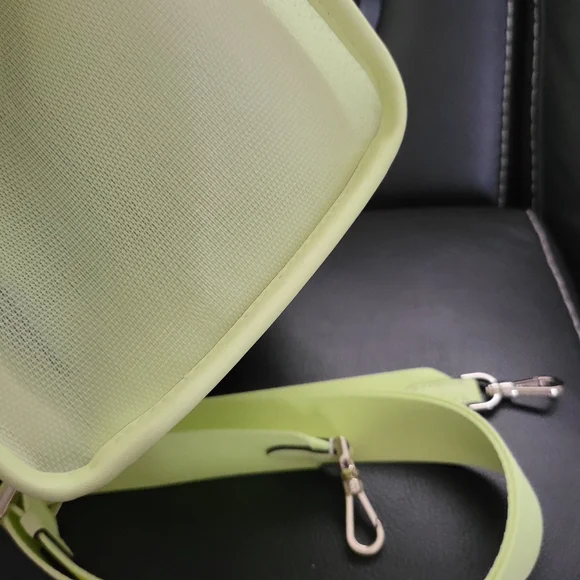 Kate Spade Lime Green Tote Bag - Picture 4 of 6